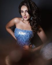 Mesmerizing Actress Seerat Kapoor in a Blue Mirror Tile Strapless Mermaid Gown Photos 01
