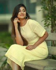 Naane Varuven Heroine Indhuja Ravichandran Photoshoot Stills 02