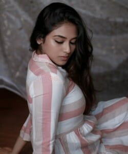 Naane Varuven Heroine Indhuja Ravichandran Photoshoot Stills 05