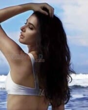 Narghis Fakhri Hot Unseen Pictures 02