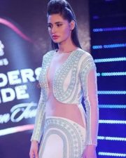 Nargis Fakhri Spicy Photos 06
