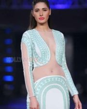 Nargis Fakhri Spicy Photos 09