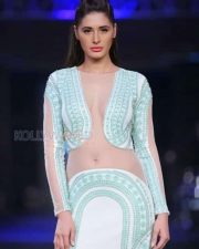 Nargis Fakhri Spicy Photos 12