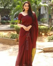 One 2 One Movie Heroine Ragini Dwivedi Photos 05