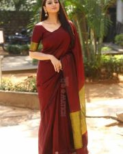 One 2 One Movie Heroine Ragini Dwivedi Photos 25