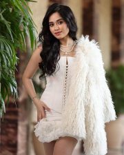 Radiating Beauty Jannat Zubair Rahmani in a White Mini Skirt Pictures 03