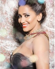 Sanjana Singh Hot Photos 01