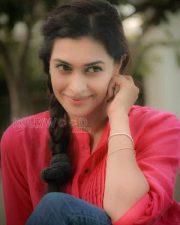 Sexy Actress Salony Luthra Photoshoot Stills 02