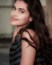 Sexy Actress Salony Luthra Photoshoot Stills 12
