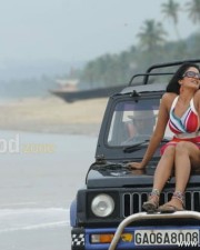 Sexy Vimala Raman Beach Pictures 10