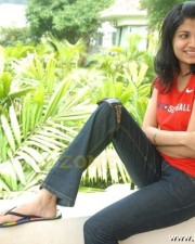 Shreya Dhanwanthary Pics 03 Shreya Dhanwanthary Pics 03