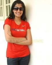 Shreya Dhanwanthary Pics 05 Shreya Dhanwanthary Pics 05