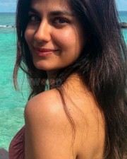 Shreya Dhanwanthary Sexy Bikini Pictures 03