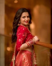 TV Anchor Dhivyadharshini Red Hot Pictures 02