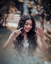 Tamil Beauty Varsha Bollamma Picture 01
