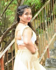 Telugu Actress Sirisha Dasari Photos 18
