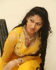 Telugu Actress Sirisha Hot Photos 20