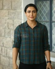 Tollywood Actress Nandini Rai at Gaalivaana Movie Location Stills 07