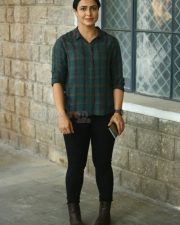 Tollywood Actress Nandini Rai at Gaalivaana Movie Location Stills 08