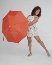 Abhiyum Annuvum Tamil Movie Heroine Pia Bajpai Photos 05