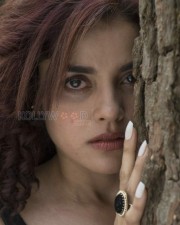 Abhiyum Annuvum Tamil Movie Heroine Pia Bajpai Photos 20