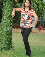 Actress Ester Noronha Photos 27