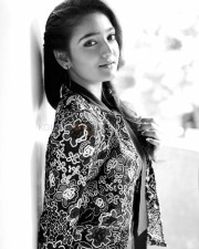 Actress Hrithika Photoshoot Pictures 09