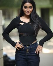 Actress Hrithika Srinivas at Sound Party Interview Photos 78