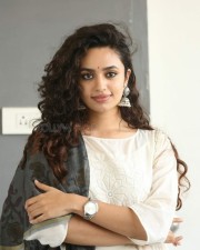 Actress Malavika Nair At Taxiwaala Movie Press Meet Photos 04 Actress Malavika Nair At Taxiwaala Movie Press Meet Photos 04