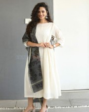Actress Malavika Nair At Taxiwaala Movie Press Meet Photos 08 Actress Malavika Nair At Taxiwaala Movie Press Meet Photos 08
