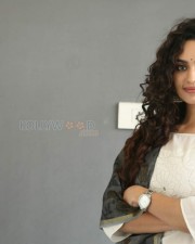 Actress Malavika Nair At Taxiwaala Movie Press Meet Photos 14 Actress Malavika Nair At Taxiwaala Movie Press Meet Photos 14