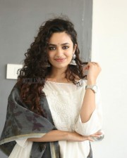 Actress Malavika Nair At Taxiwaala Movie Press Meet Photos 23 Actress Malavika Nair At Taxiwaala Movie Press Meet Photos 23
