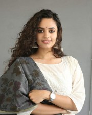 Actress Malavika Nair At Taxiwaala Movie Press Meet Photos 27 Actress Malavika Nair At Taxiwaala Movie Press Meet Photos 27