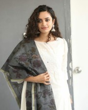 Actress Malavika Nair At Taxiwaala Movie Press Meet Photos 30 Actress Malavika Nair At Taxiwaala Movie Press Meet Photos 30