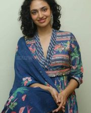 Actress Malvika Nair at Anni Manchi Shakunamule Interview Pictures 09