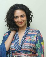 Actress Malvika Nair at Anni Manchi Shakunamule Interview Pictures 19