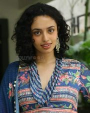 Actress Malvika Nair at Anni Manchi Shakunamule Interview Pictures 31