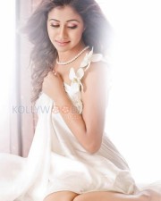 Actress Manali Rathod Sexy Photoshoot Photos 14