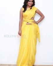 Actress Manali Rathod Sexy Pictures 04