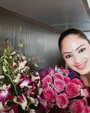Actress Nikesha Patel Candid Pictures 08