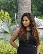 Actress Nikesha Patel Sexy Pictures 07 2