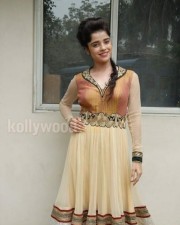 Actress Piaa Bajpai Photos 04