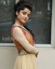 Actress Piaa Bajpai Photos 09