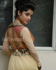 Actress Piaa Bajpai Photos 10