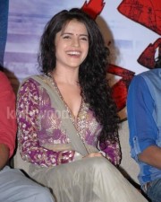 Actress Piaa Bajpai Sexy Pictures 02
