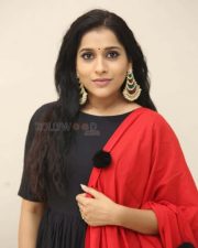 Actress Rashmi Gautam At Anthaku Minchi Movie Teaser Launch Photos 01