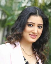 Actress Richa Panai at Circle Trailer Launch Pictures 05 Actress Richa Panai at Circle Trailer Launch Pictures 05