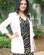 Actress Richa Panai at Circle Trailer Launch Pictures 25