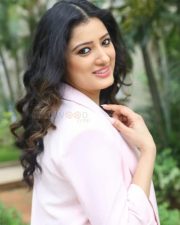 Actress Richa Panai at Circle Trailer Launch Pictures 38