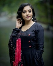 Actress Smruthi Venkat Photoshoot Stills 08